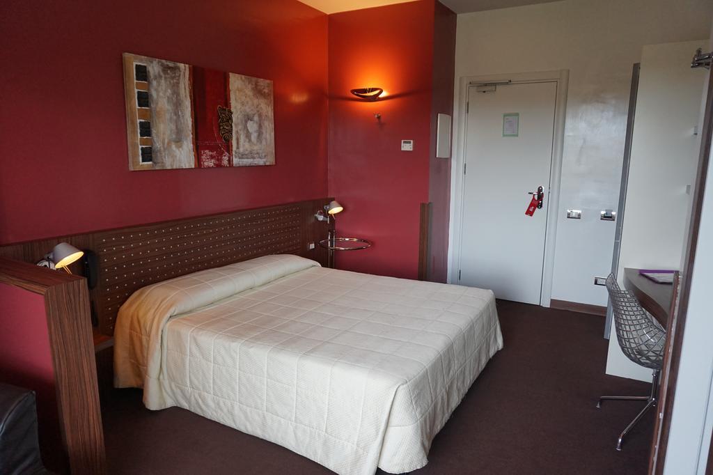 Ecohotel Roma Экстерьер фото